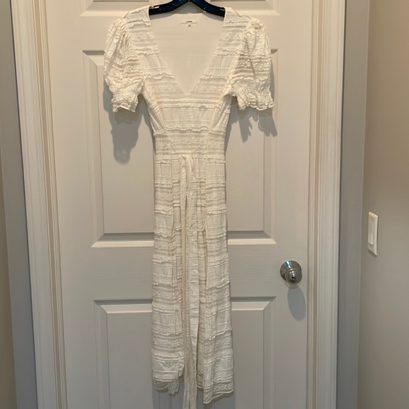 Tularosa Dresses & Skirts - White dress